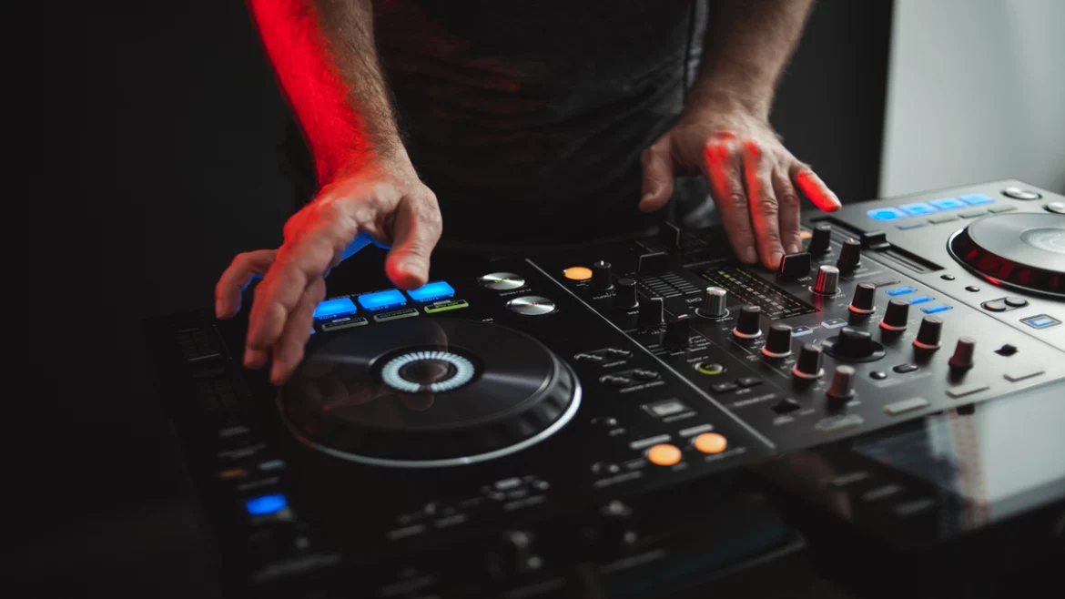 dj controller dj controller